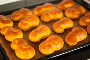 Bland lussekatter och julstök